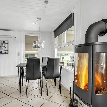 3 Bedroom Nice In Thisted Norre Vorupor
