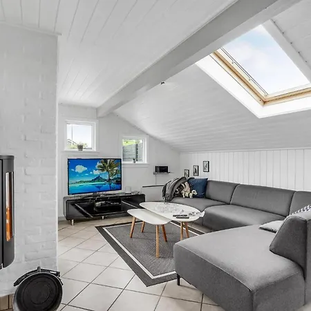 Holiday home 3 Bedroom Nice In Thisted Norre Vorupor